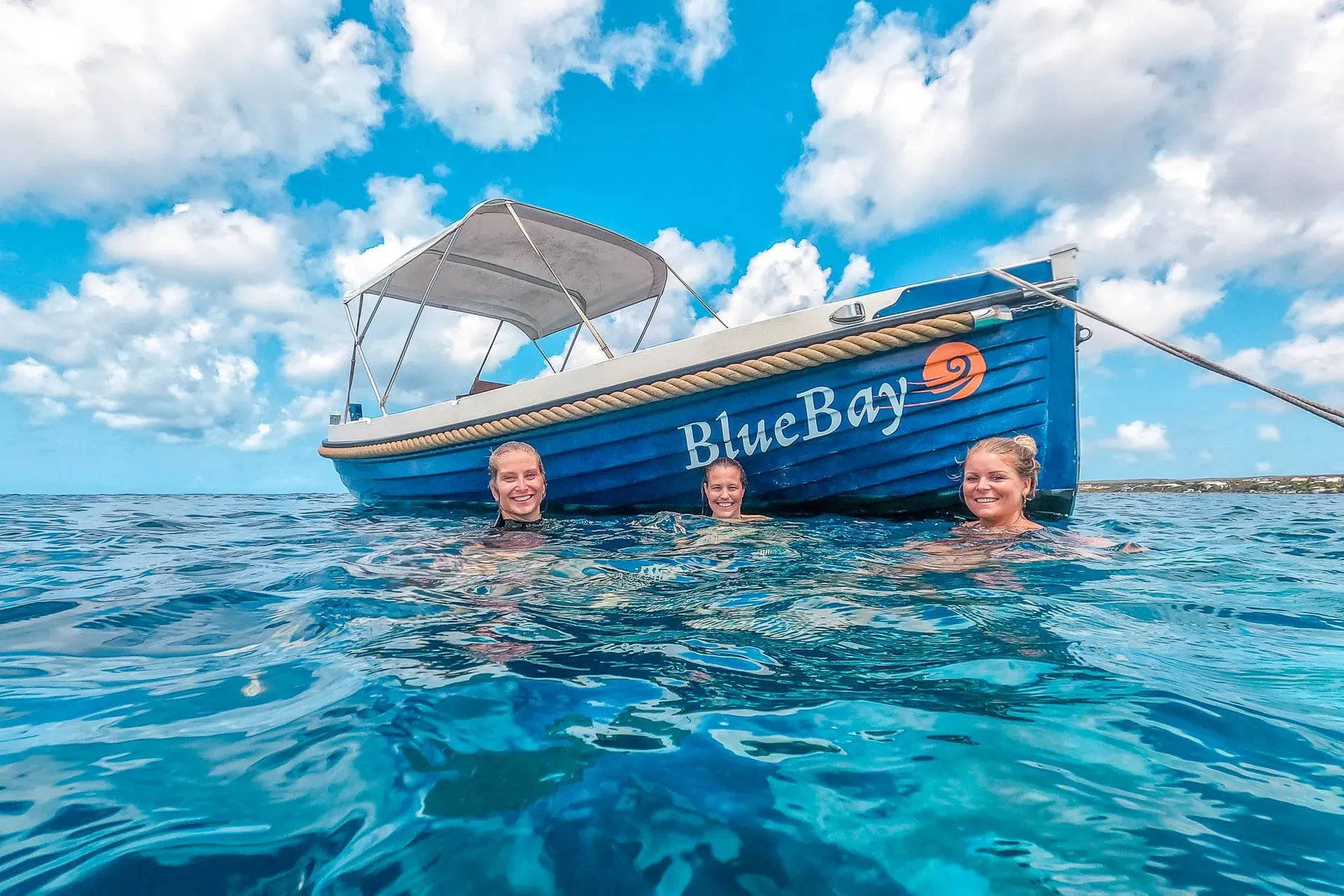 Blauwe Dutch sloep voor zes personen